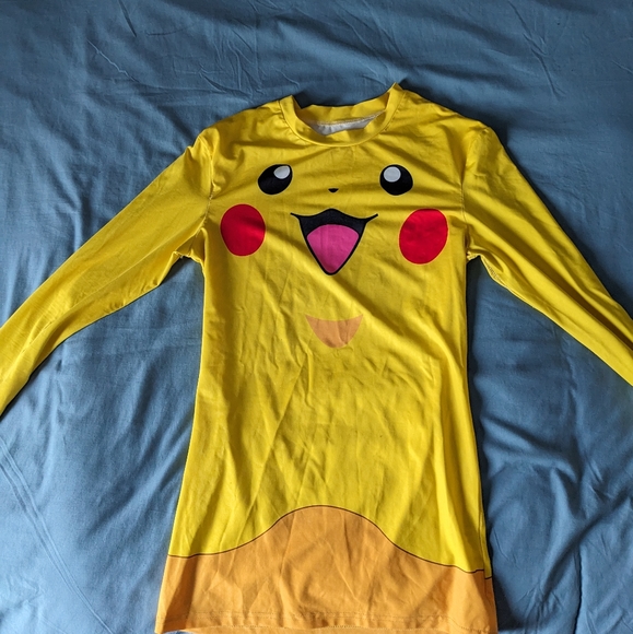 Pokemon (Pikachu) rashguard - M (fits like a S) - Picture 1 of 3